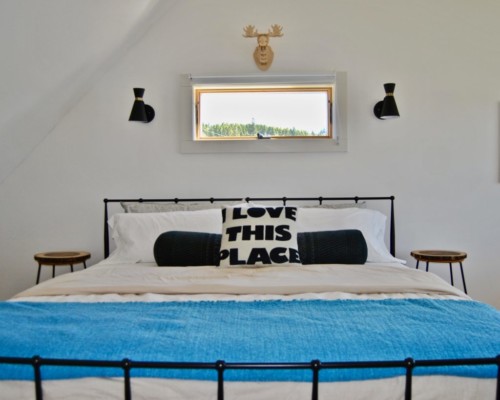 Frisky Fish Cottage King Room